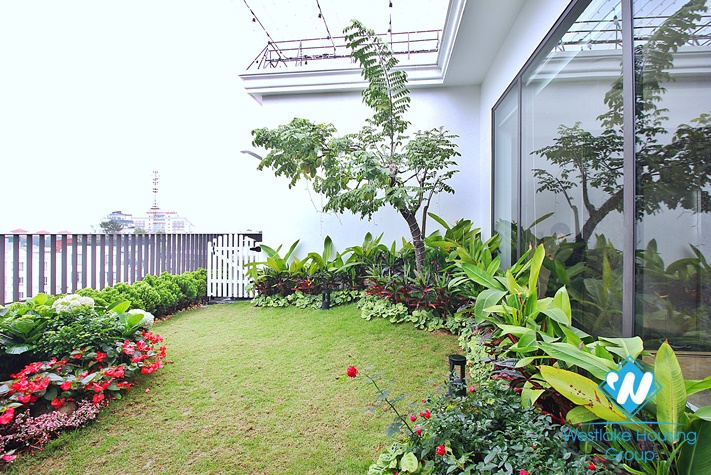 Beautiful 03 bedrooms apartment with nice terrace for rent in Tay Ho District 
