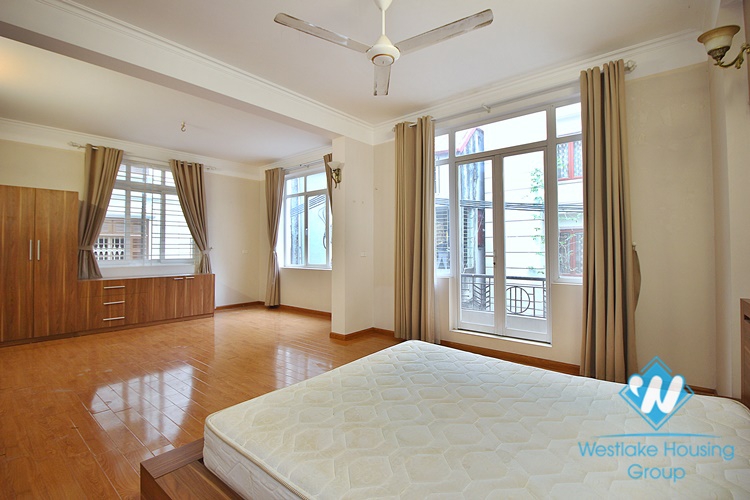 New house for rent in Au Co street, Tay Ho, Hanoi