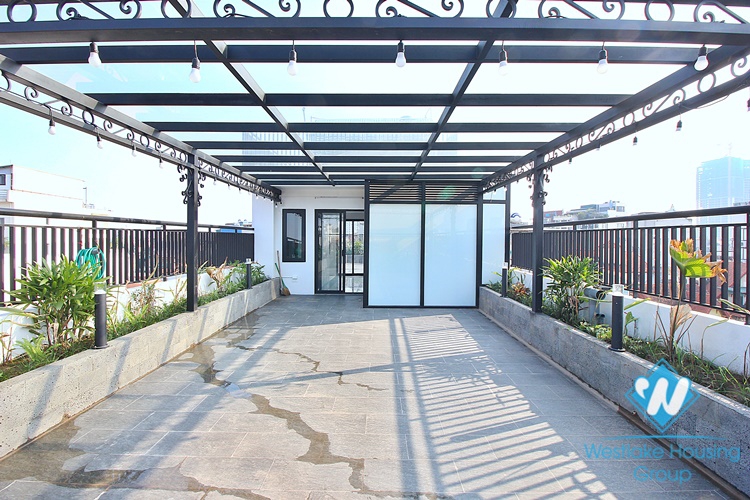 A newly 2 bedrooms apartment for rent in To Ngoc Van st, Tay Ho