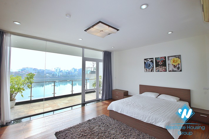 High quality 3 bedroom apartment with lake view in Quang An, Tay Ho
