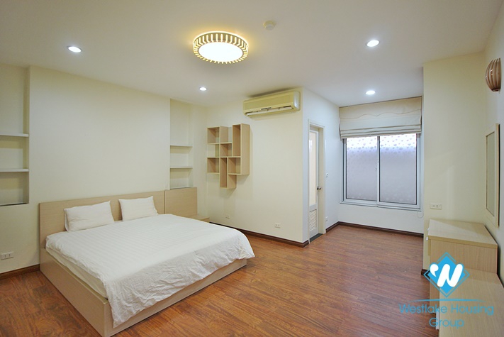 High quality 3 bedroom apartment with lake view in Quang An, Tay Ho
