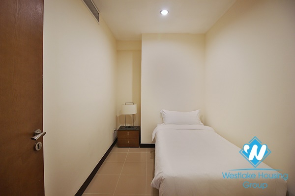 A beautiful service 4 bedroom apartment for rent in Dang thai mai, Tay ho, Ha noi 