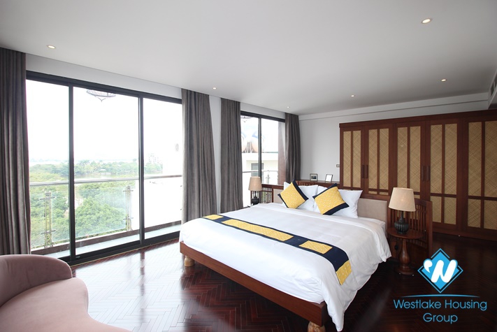 Lake view apartment with 4 bedrooms for rent in Quang Khanh st, Tay Ho District 