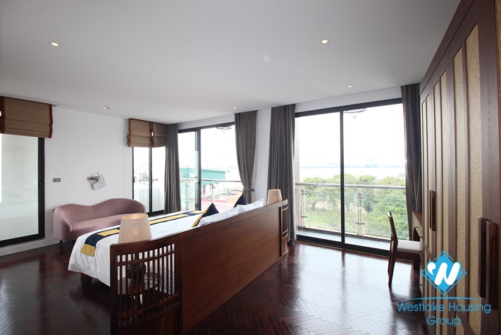 Lake view apartment with 4 bedrooms for rent in Quang Khanh st, Tay Ho District 