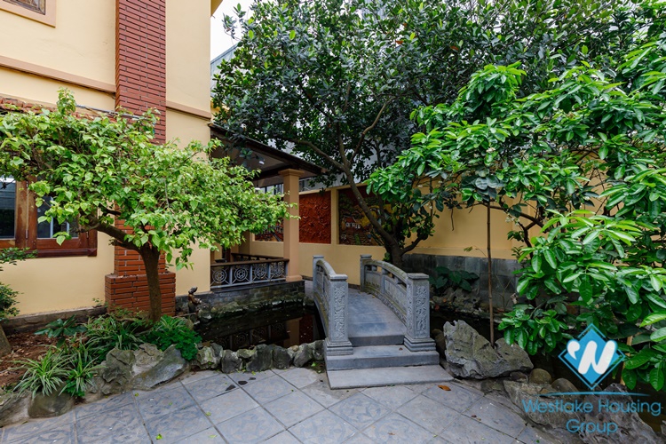 A Nice House with Feng Shui garden for rent in Au Co, Tay Ho