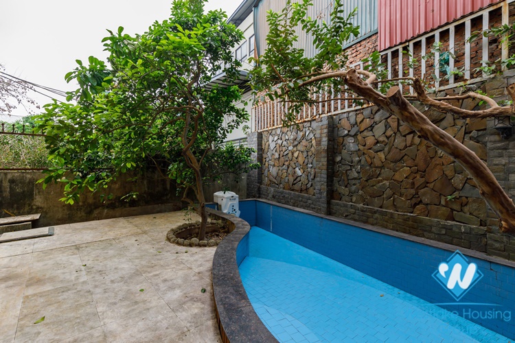 A Nice House with Feng Shui garden for rent in Au Co, Tay Ho