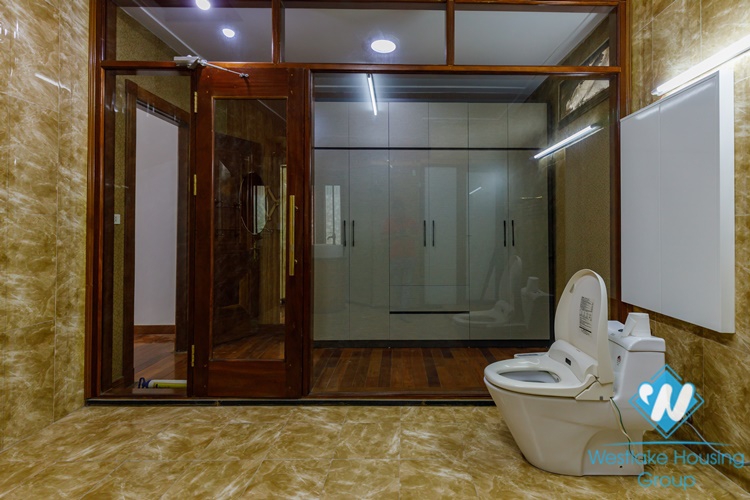 A Nice House with Feng Shui garden for rent in Au Co, Tay Ho