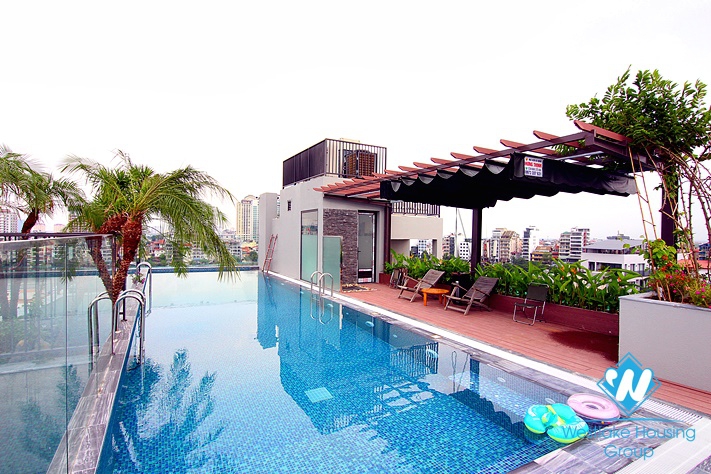Lake view apartment with big size for rent in Tu Hoa st, Tay Ho District 