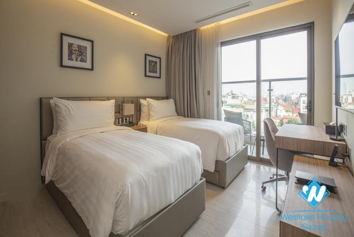 Modern 4 bedrooms apartment in Tay Ho District for rent