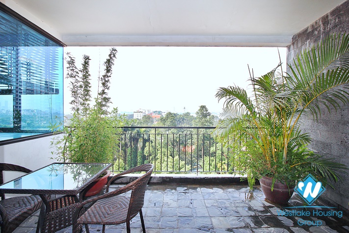 04 bedrooms apartment in alley 12 Dang Thai Mai st, Tay Ho District for rent