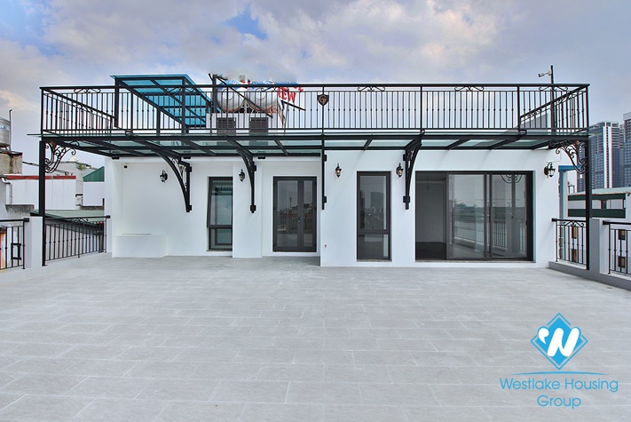 Lake view - with big balcony apartment for rent in To Ngoc Van st, Tay Ho District 