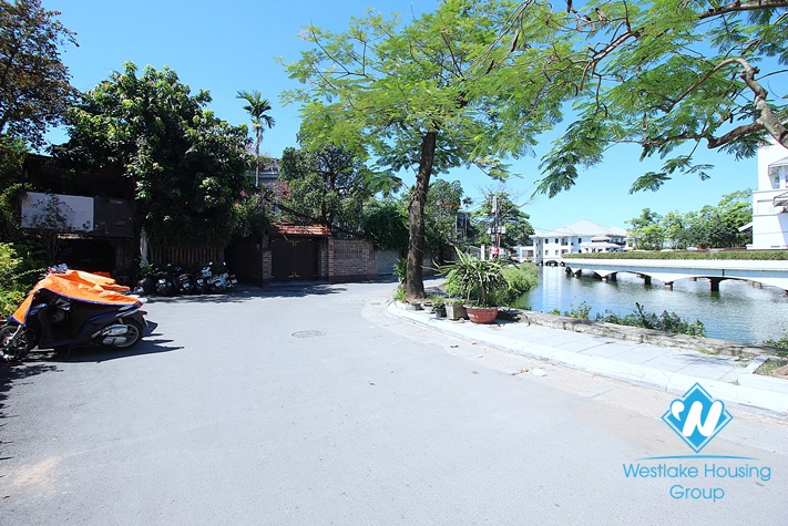 Nice space for open restaurants or bar in Tay Ho District 