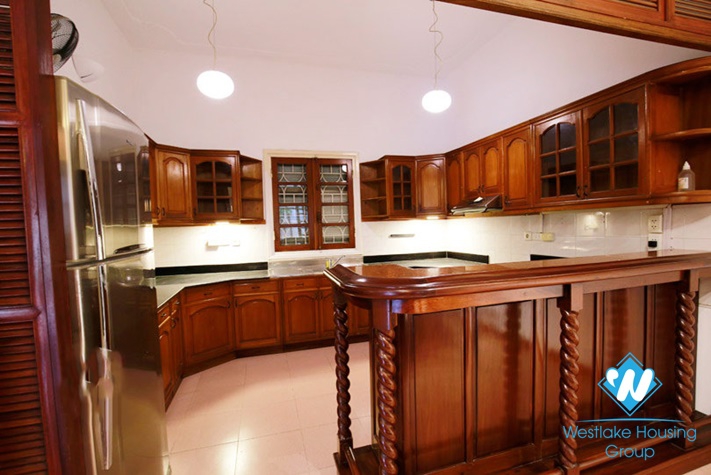 Unfurnished house with nice court yard terrace in Tay Ho, Hanoi