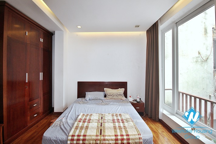 Good quality house with 3 bedrooms for lease in Tay Ho area.