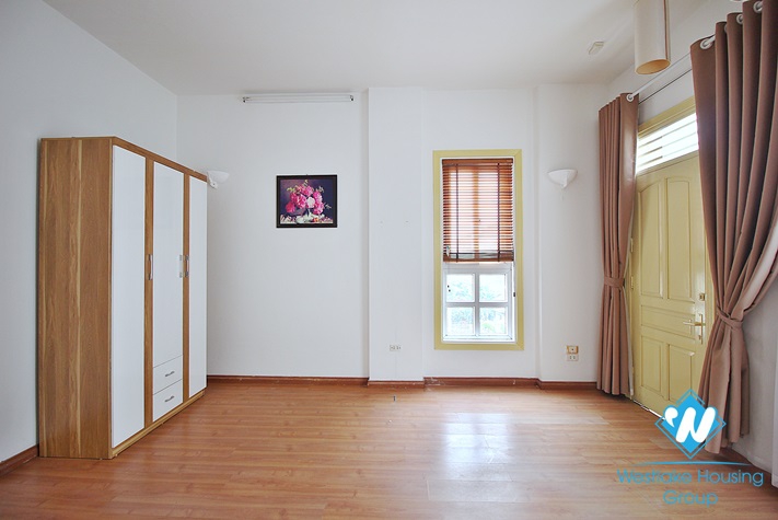 Spacious 6 bedrooms house for rent in Tayho 