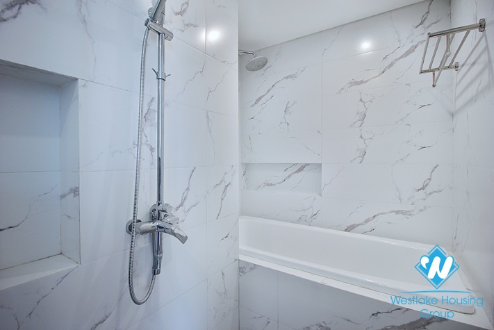 Bright 3 bedroom duplex apartment for rent in Tu Hoa, Tay Ho, Ha Noi
