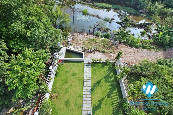A bright 02 bedrooms apartment with lake view in Tay Ho, Ha Noi for rent