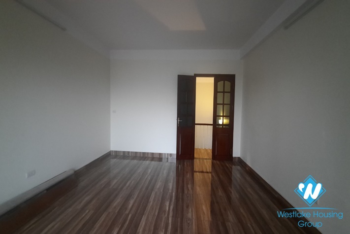 Good quality house in Gia Thuong st, Long Bien District 