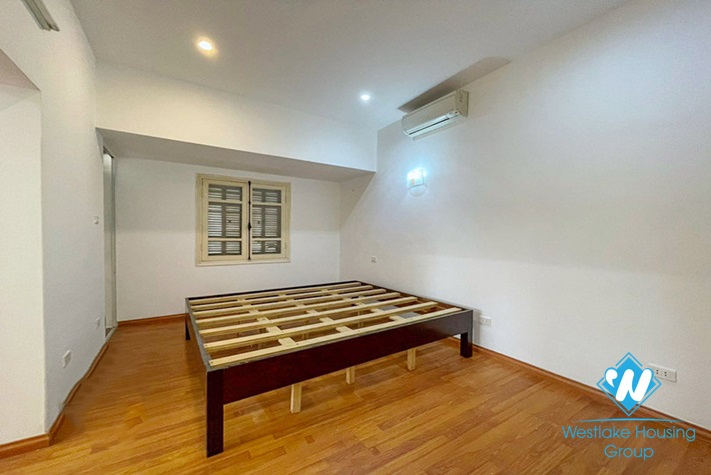 A cheap house for rent in Tay Ho, Ha Noi