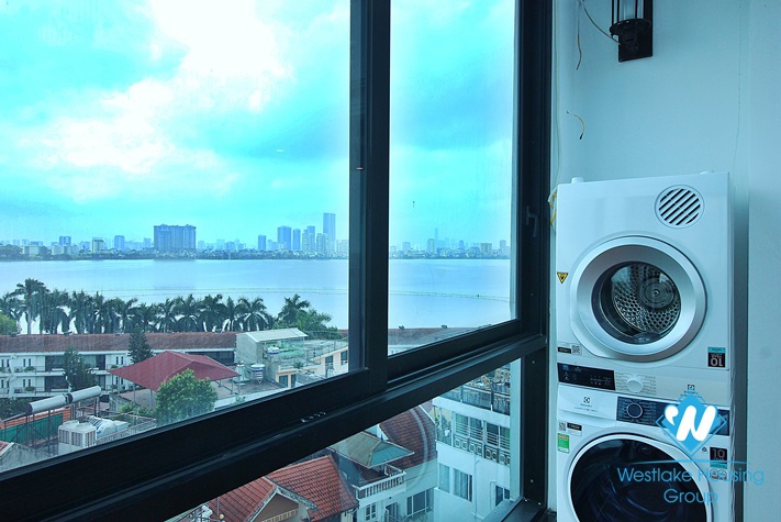 High-end floor 2 beds apartment with huge balcony for rent in Tu Hoa, Tay Ho