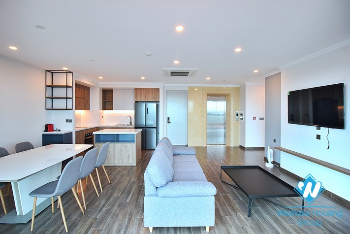 High-end floor 2 beds apartment with huge balcony for rent in Tu Hoa, Tay Ho