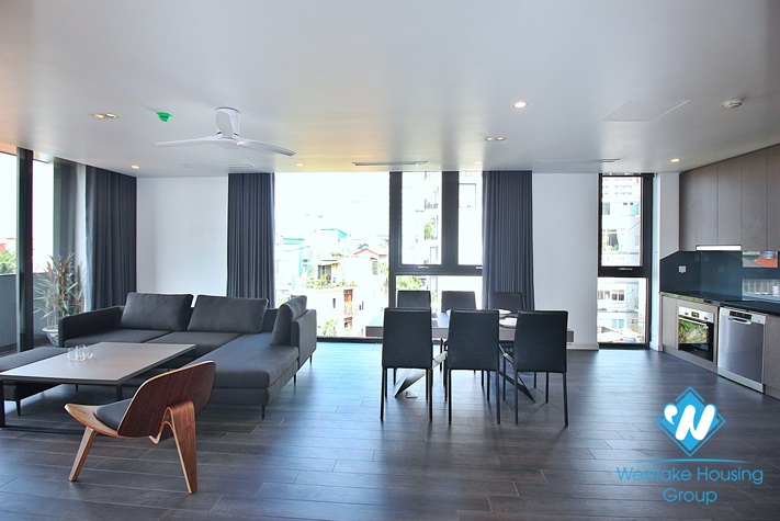 Morden and bright 3 bedrooms apartment for rent in Xuan Dieu, Tay Ho