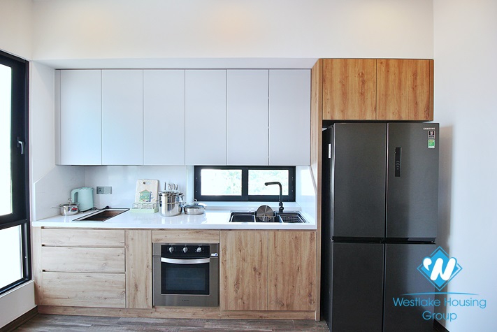 Lakeview and brandnew 3 beds apartment for rent in Tu Hoa area, Tay Ho