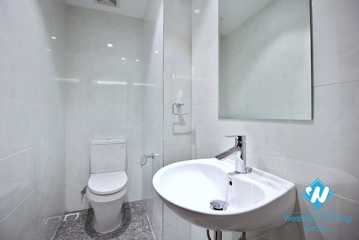 Morden and spacious 3 beds apartment for rent in Au Co st, Tay Ho