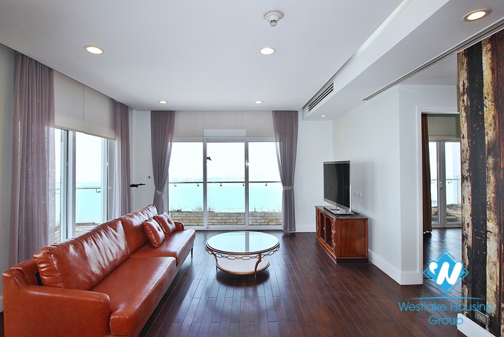 Lake view and high floor 5 beds apartment for rent in Golden Westlake building, Tay Ho