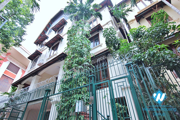 Well finished house to rent in Tay Ho with lots of light and space