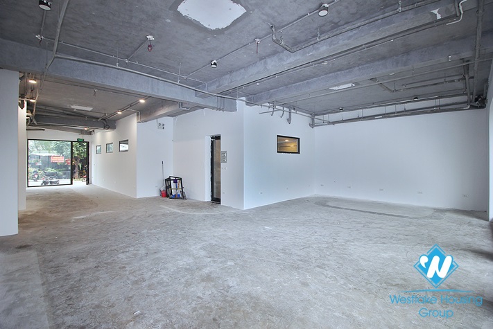 Lake view coffee or office for rent in To Ngoc Van st, Tay Ho