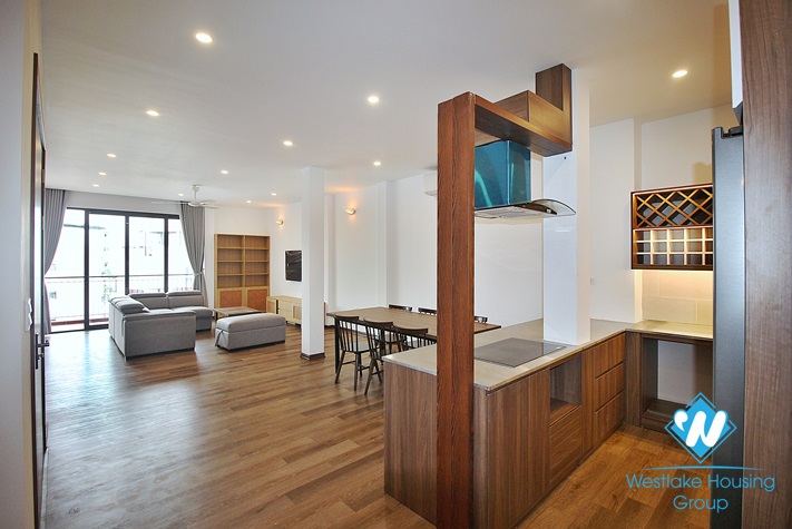 New and bright 3 beds apartment for rent in Dang Thai Mai area, Tay Ho
