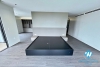 Classy 4-bedroom apartment with great city/lake view