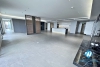 Classy 4-bedroom apartment with great city/lake view