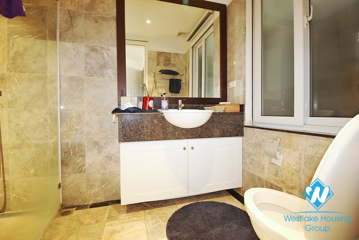Lake view duplex 4 beds apartment for lease in Quang Khanh st, Tay Ho