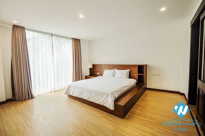 Brightly and cozy three bedrooms apartment for lease in Xuan Dieu, Tay Ho