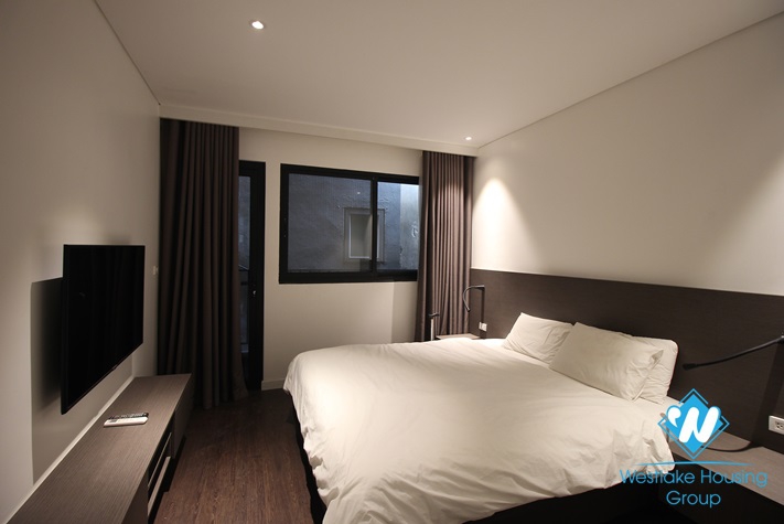 An affordable price and modern 2 bedrooms apartment for rent on Xuan Dieu street, Tay Ho