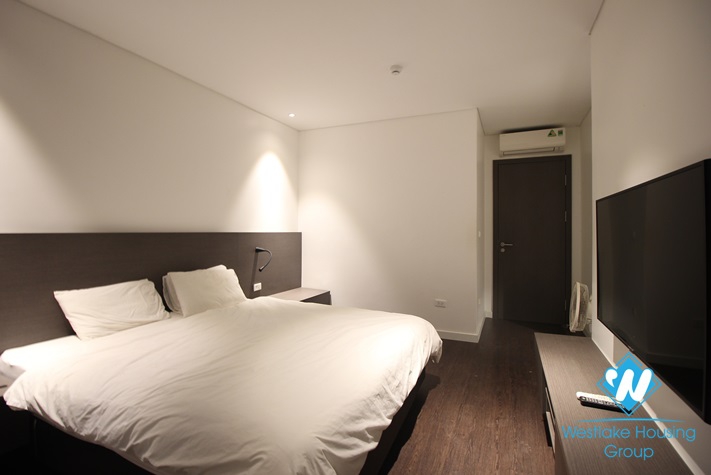 An affordable price and modern 2 bedrooms apartment for rent on Xuan Dieu street, Tay Ho