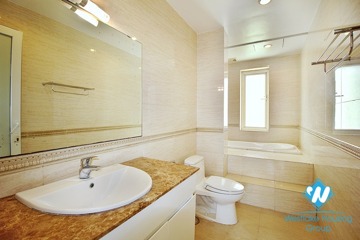Nice apartment for rent near West lake, full furnished with large balcony