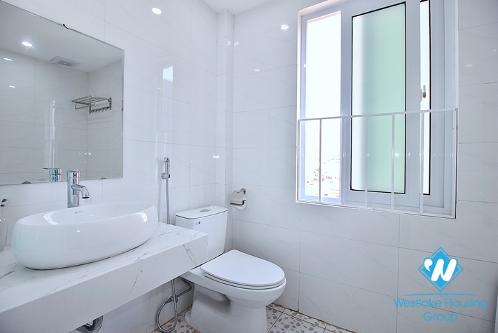 A top floor 1 bedroom apartment for rent in To ngoc van, Tay ho
