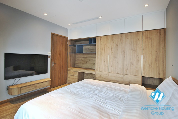 Brand new and morden 2 beds aparment for rent in Nghi Tam st, Tay Ho