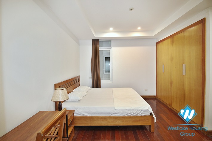 Large 02 bedrooms apartment for rent in Nhat Chieu st, Tay Ho District 
