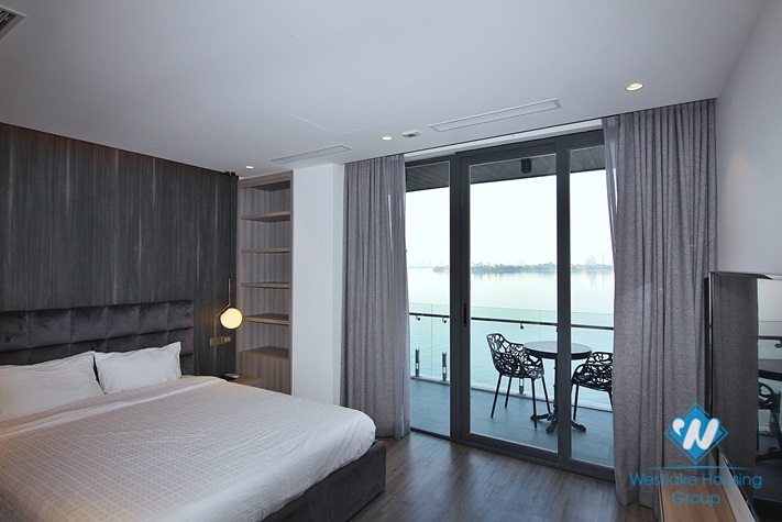 Lake view one bedroom apartment for rent in Nguyen Dinh Thi st, Tay Ho