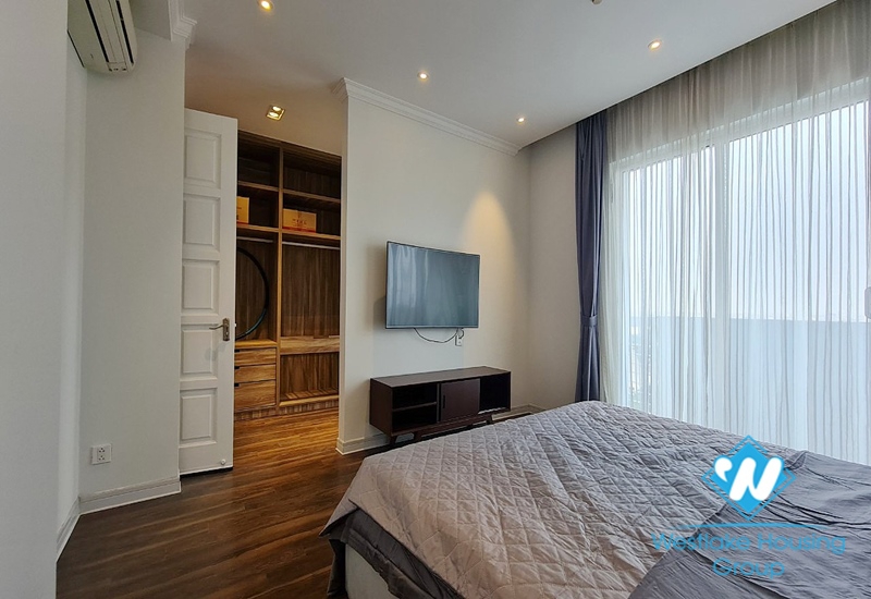 Big size apartment in E4 Ciputra for rent with 4 bedrooms