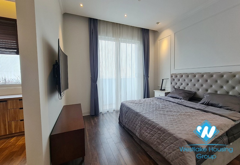Big size apartment in E4 Ciputra for rent with 4 bedrooms