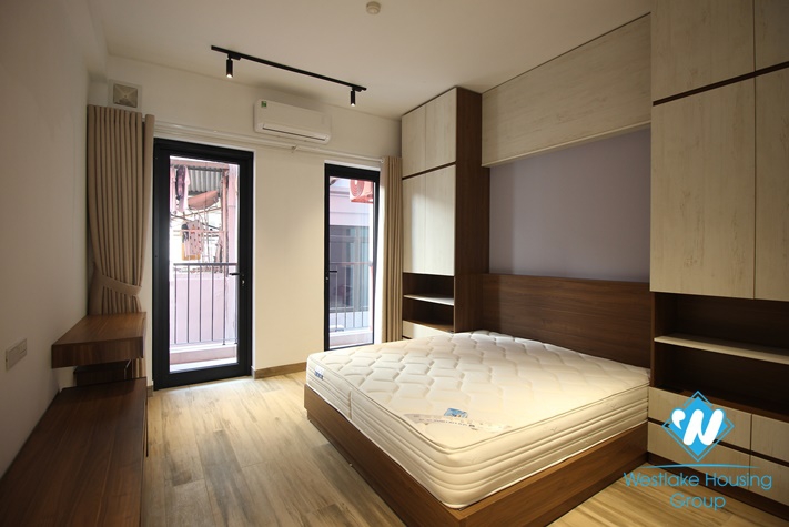 Modern style apartment with 2 bedrooms for rent in Tu Hoa st, Tay Ho 