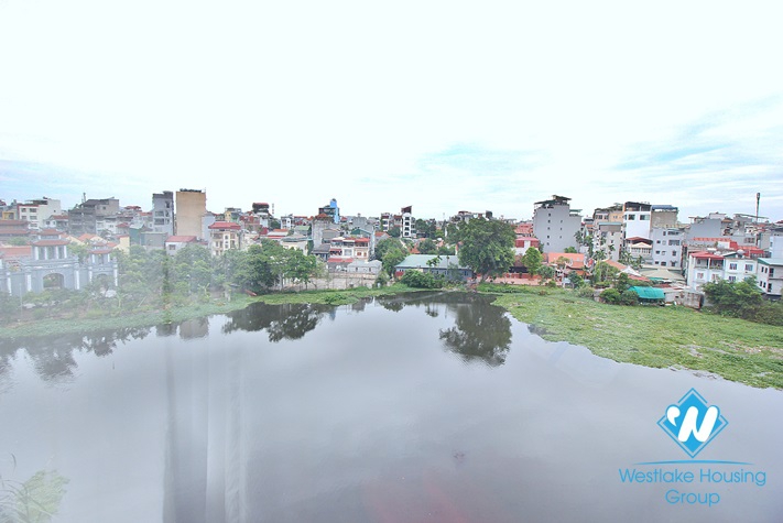 Lake view 2bed apartment for lease in Xuan Dieu, Tay Ho