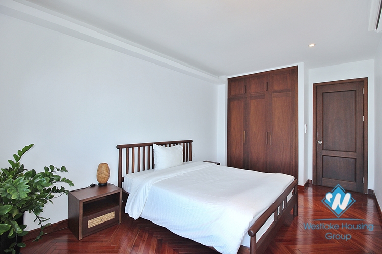 Top floor and lakeview 3beds apartment for rent in Tu Hoa st, Tay Ho