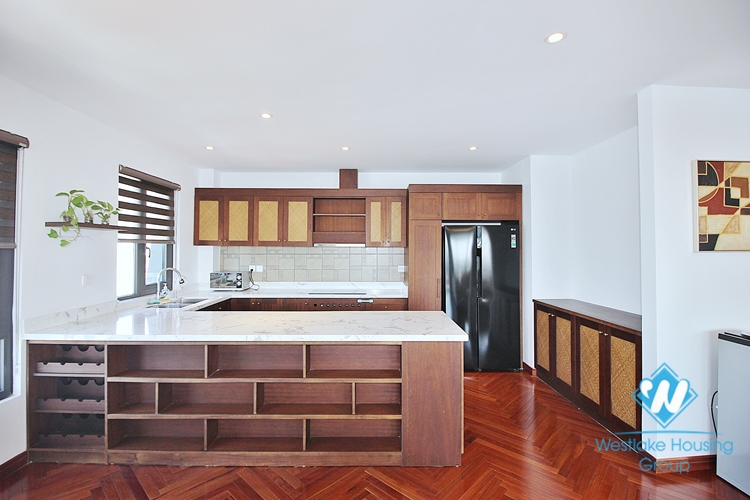 Top floor and lakeview 3beds apartment for rent in Tu Hoa st, Tay Ho