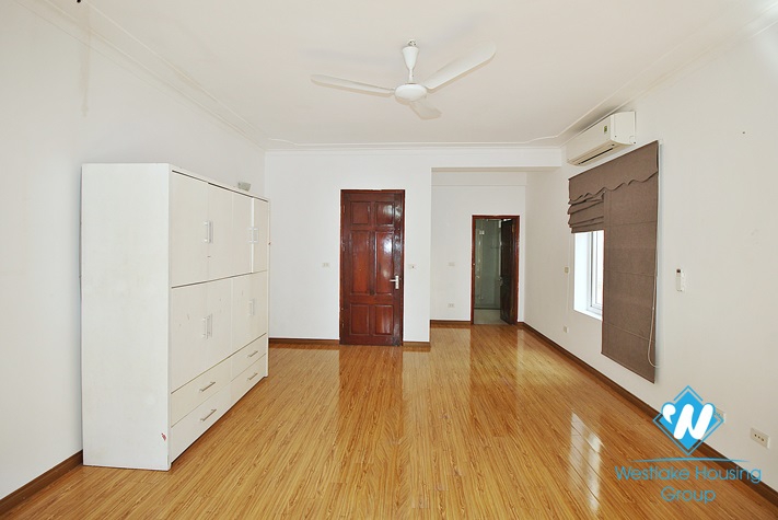 High quality house with 4 bedrooms and swimming pool for rent in Tay Ho, Hanoi, Vietnam